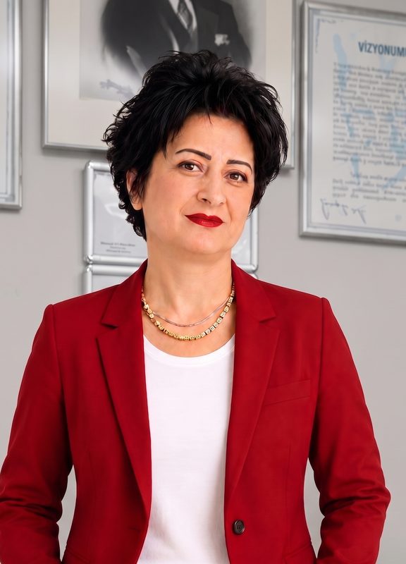 Aliye Günaydın — Kurucu / Fizyoterapist